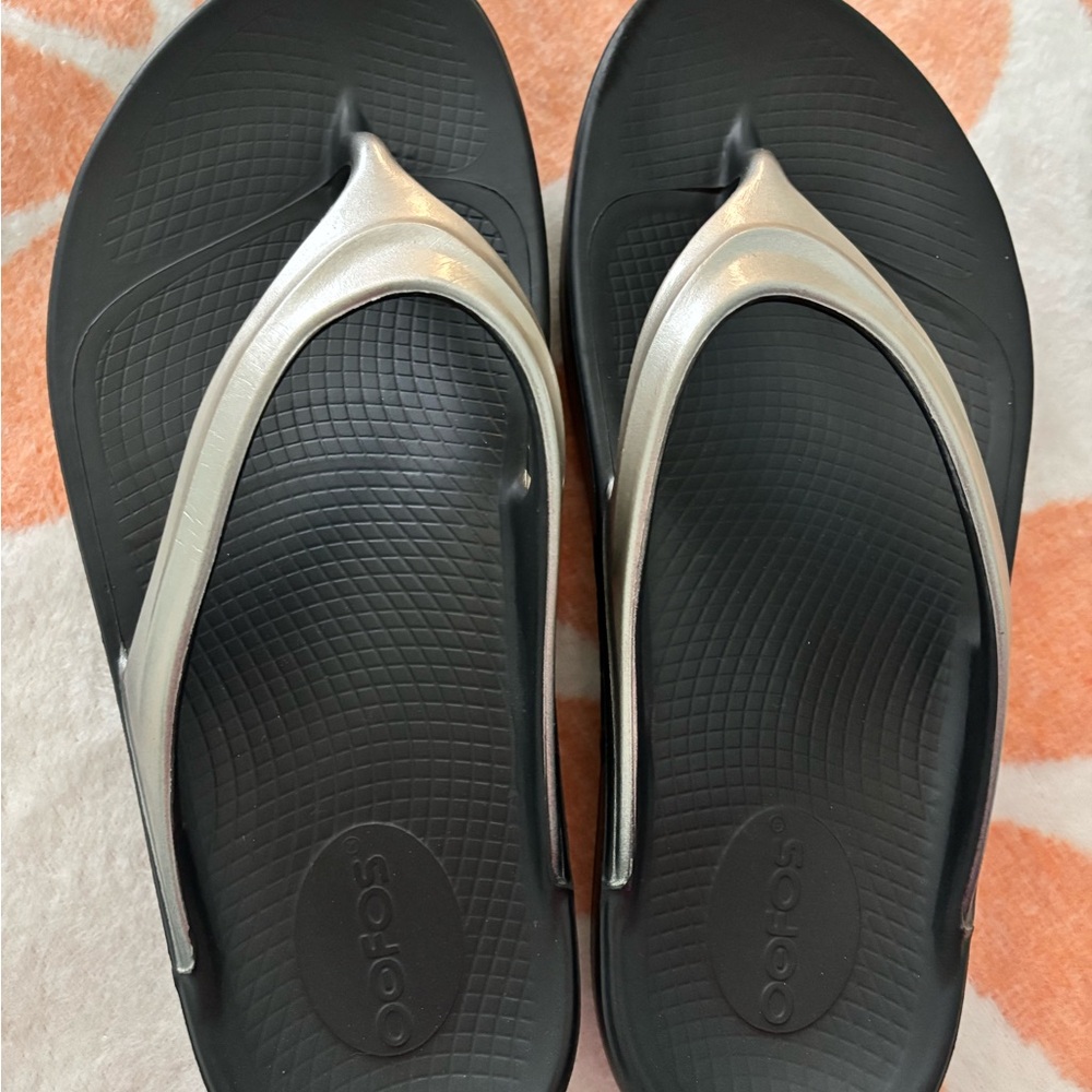 OOFO women’s OOlala latte sandals size 10 - Picture 5 of 5